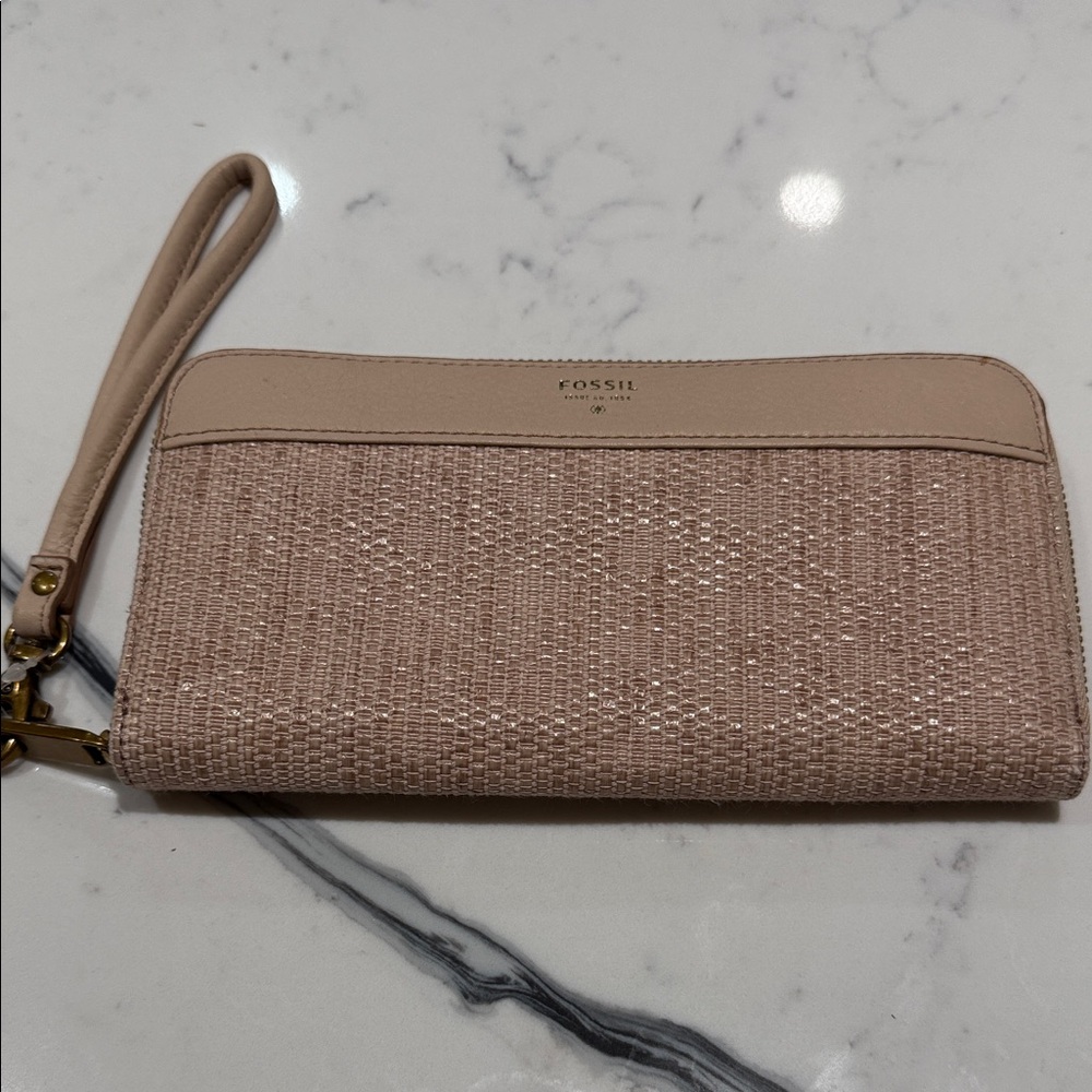 Fossil Women's Beige and Gold Wristlet Clutch